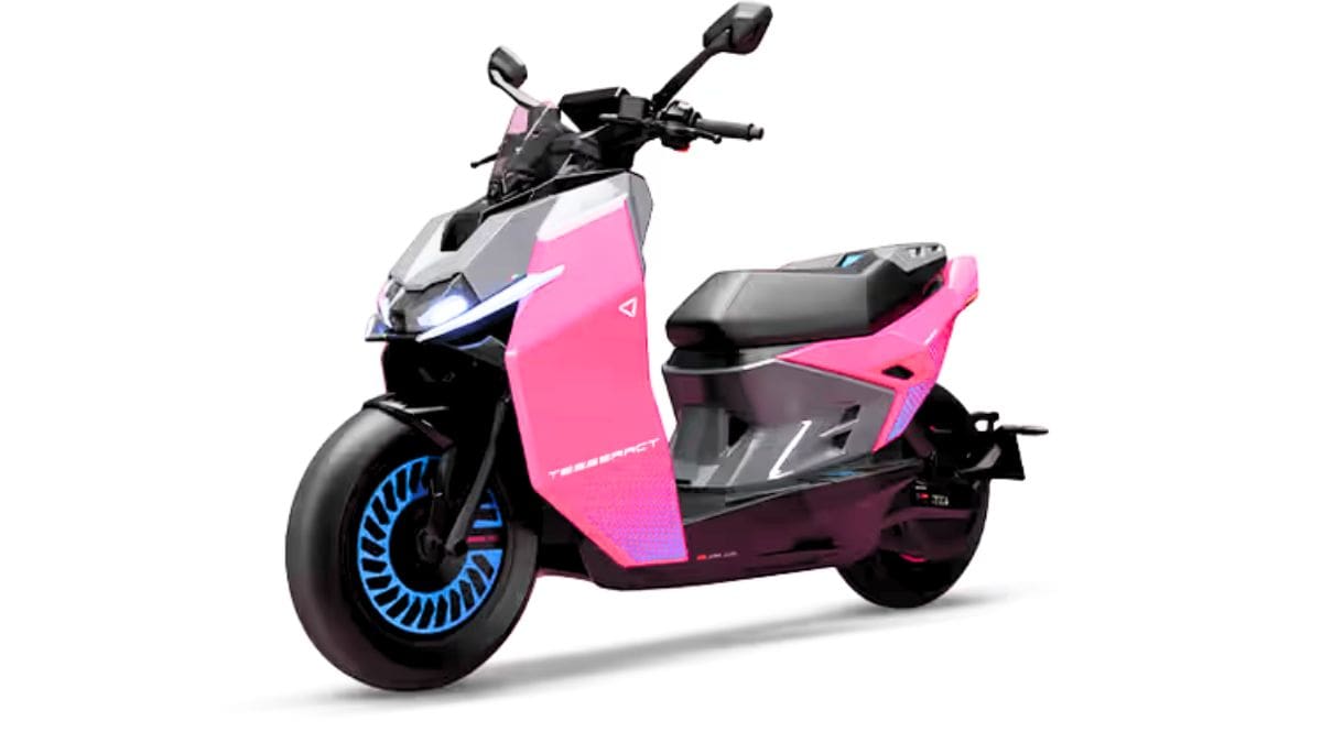 Ultraviolette Tesseract