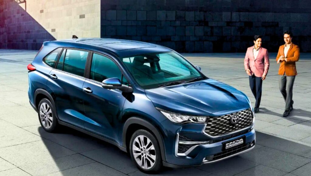 innova hycross