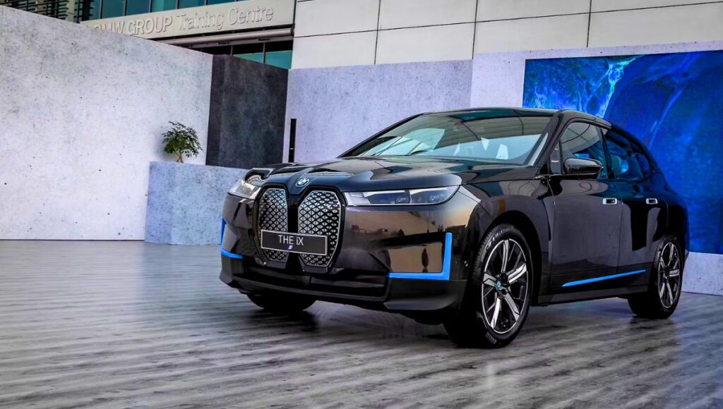 BMW iX 2025