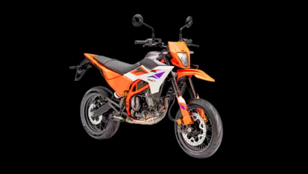 KTM 390 SMC R Price in India 
