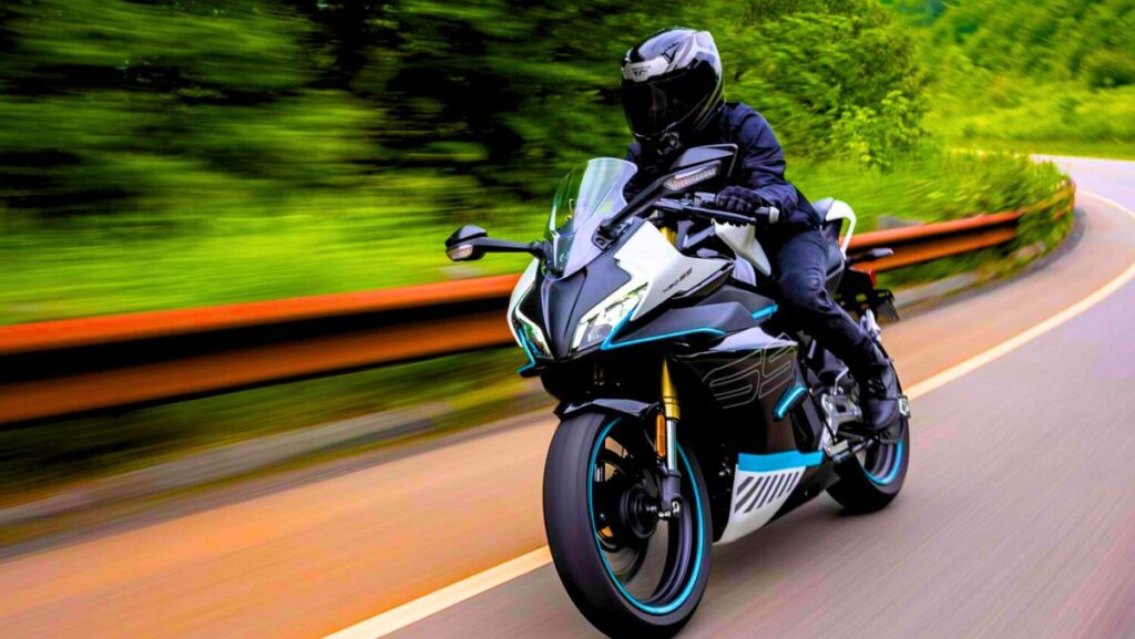 CFMOTO 450S 2026: कीमत, स्पेसिफिकेशन, टॉप स्पीड और फुल रिव्यू 2 CFMOTO 450S