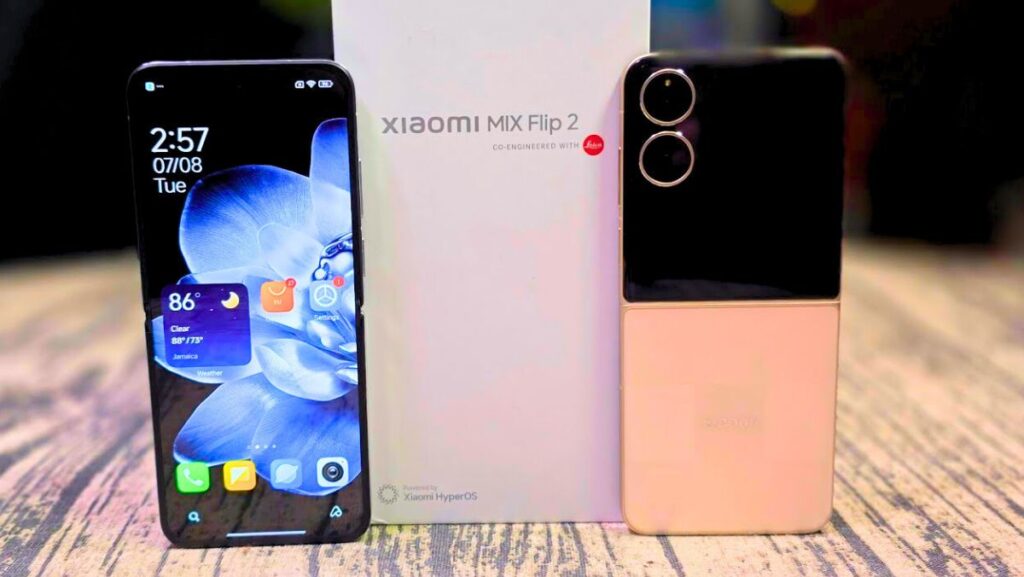 Xiaomi Mix Flip 2
