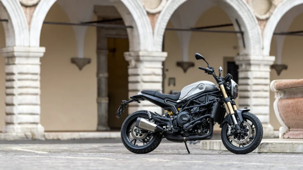Benelli Leoncino 800 price in india