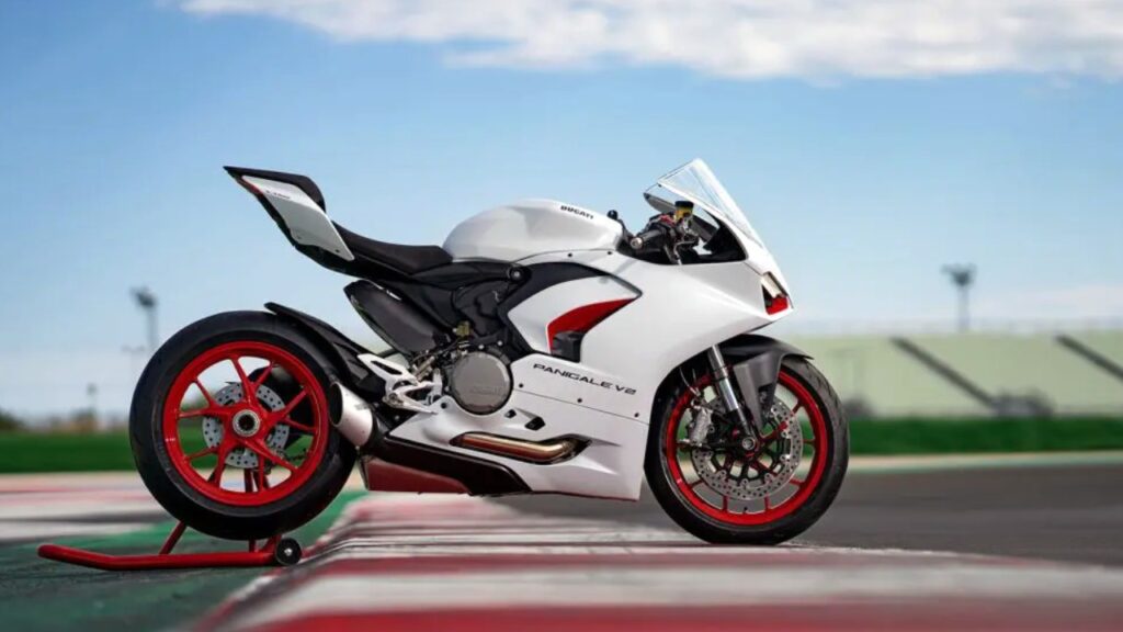 Ducati Panigale V2