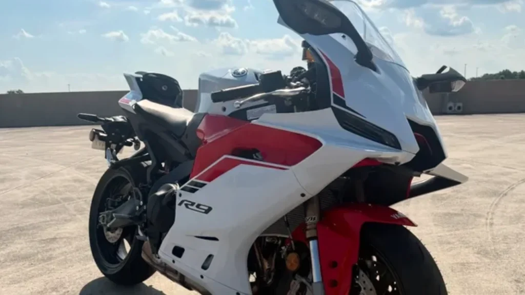 yamaha yzf r9 price in india