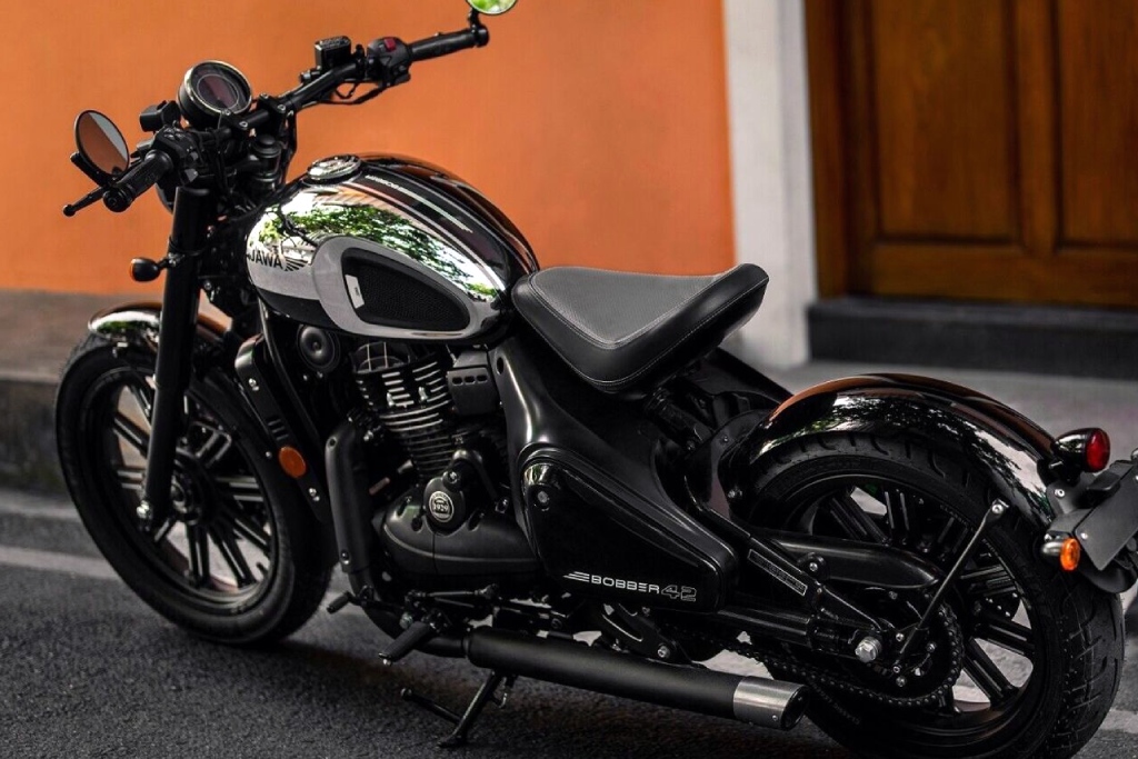Jawa 42 bobber
