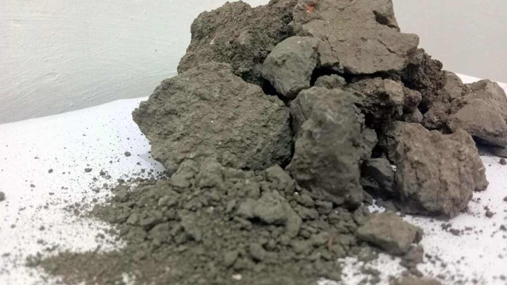 Black Soil For Hair