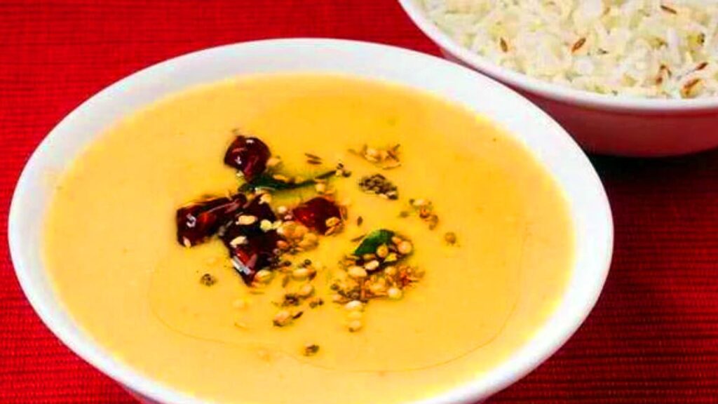 Kaccha Aam Kadhi Recipe 2026 : घर पर ऐसे बनाए खट्टे मीठे आम की कढ़ी 1 Kaccha Aam Kadhi Recipe