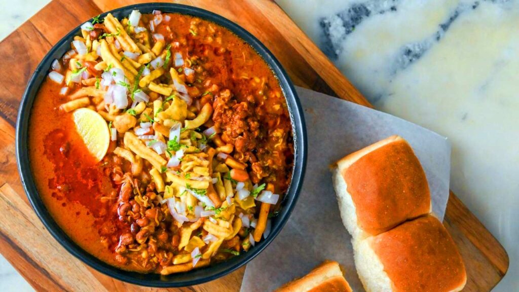 Misal Paav Recipe
