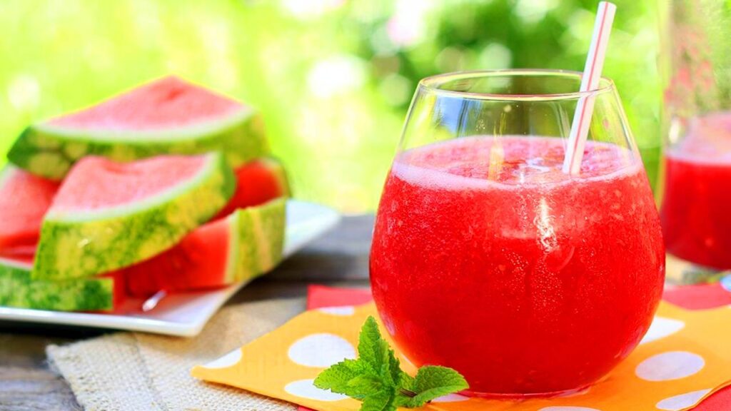 Watermelon Juice Summer Drink 2026 : गर्मियों में शरीर को राहत देने वाली तरबूज के जूस की आसनी तरह से बनाएं 1 Watermelon Juice Summer Drink