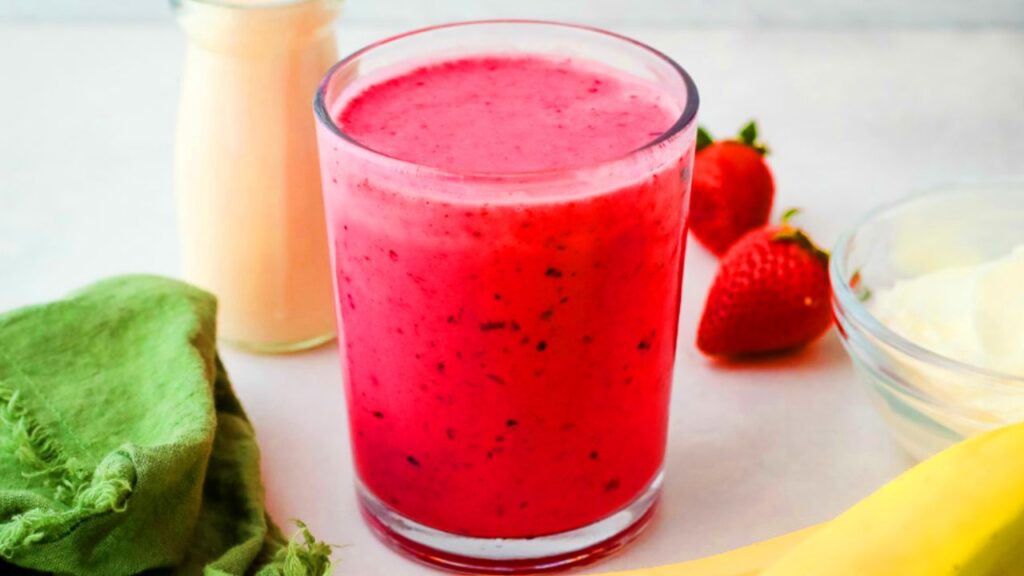 Berry Banana Smoothie Recipe 2026 : घर पर बनाएं 5 मिनट में टेस्टी और स्वादिष्ट Banana Smoothie 2 Berry Banana Smoothie Recipe