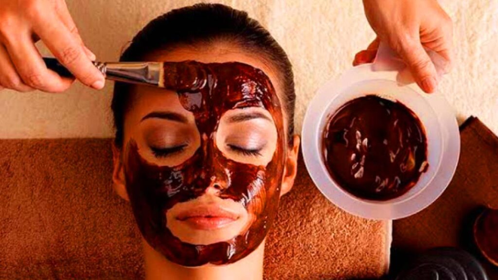DIY Chocolate Face Mask
