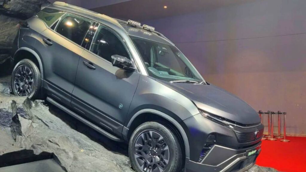 Tata Harrier Stealth Edition: ब्लैक ब्यूटी लुक मे लॉन्च हुई टाटा की सबसे धाकड़ SUV, फीचर्स और कीमत देखकर कहेंगे 2 Tata Harrier Stealth Edition